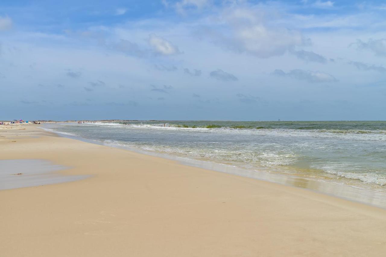 Footprints In The Sand - Beautiful First Floor Walk-Out Is Only Steps To The Pool And Beach Boardwalk! Condo Dauphin Island Exteriör bild